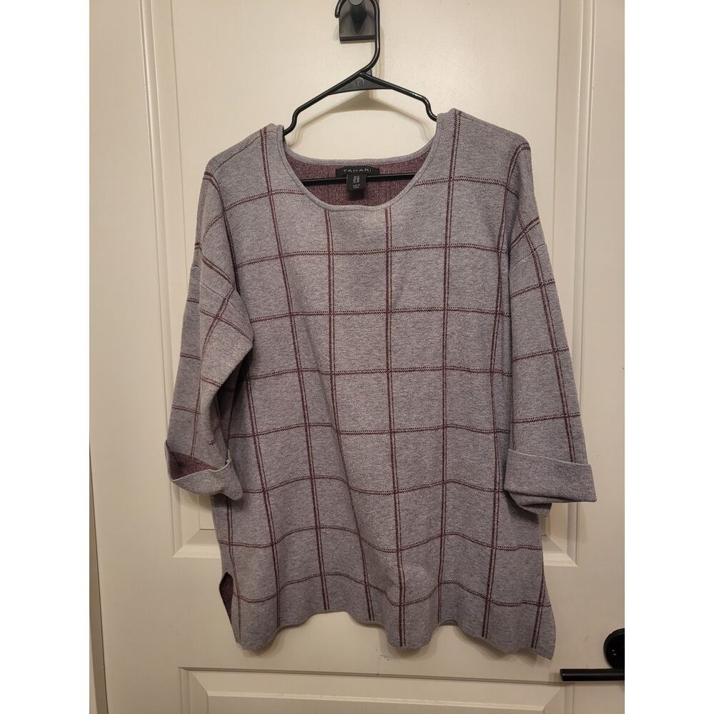 Tahari Sweater Gray And Burgundy Striped my perfect shape sz 1X